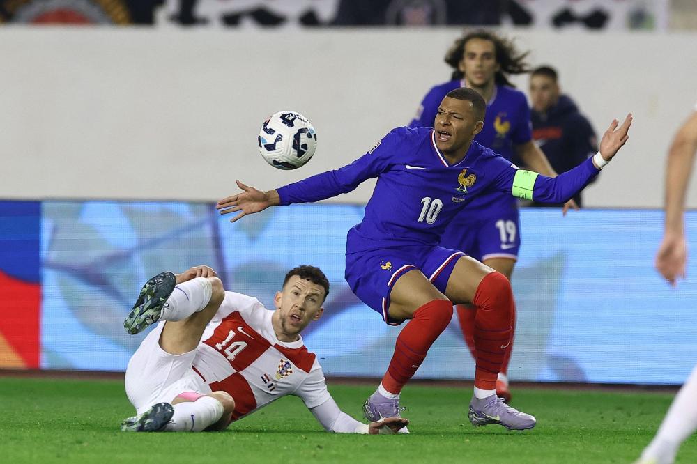 官方：意大利裁判马萨将执法欧冠第6轮巴萨vs法兰克福