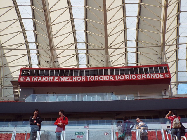 北京时间12月12日凌晨04：00，欧协联联赛阶段将上演一场典型的强弱对话。