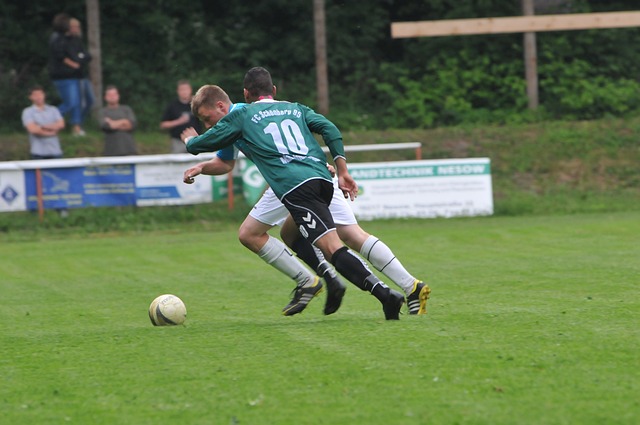 无缘淘汰赛!尤文1-3总比分3-4遭埃因霍温加时翻盘.